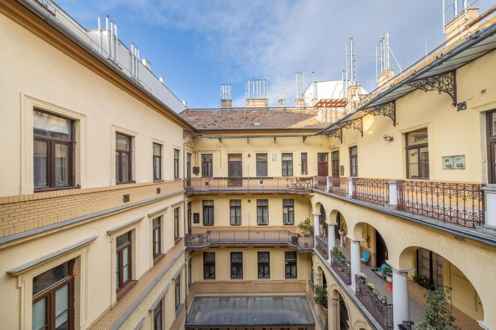 Sass Glamour Apartment Next To St Stephen Basilica S1 Budapest Eksteriør bilde